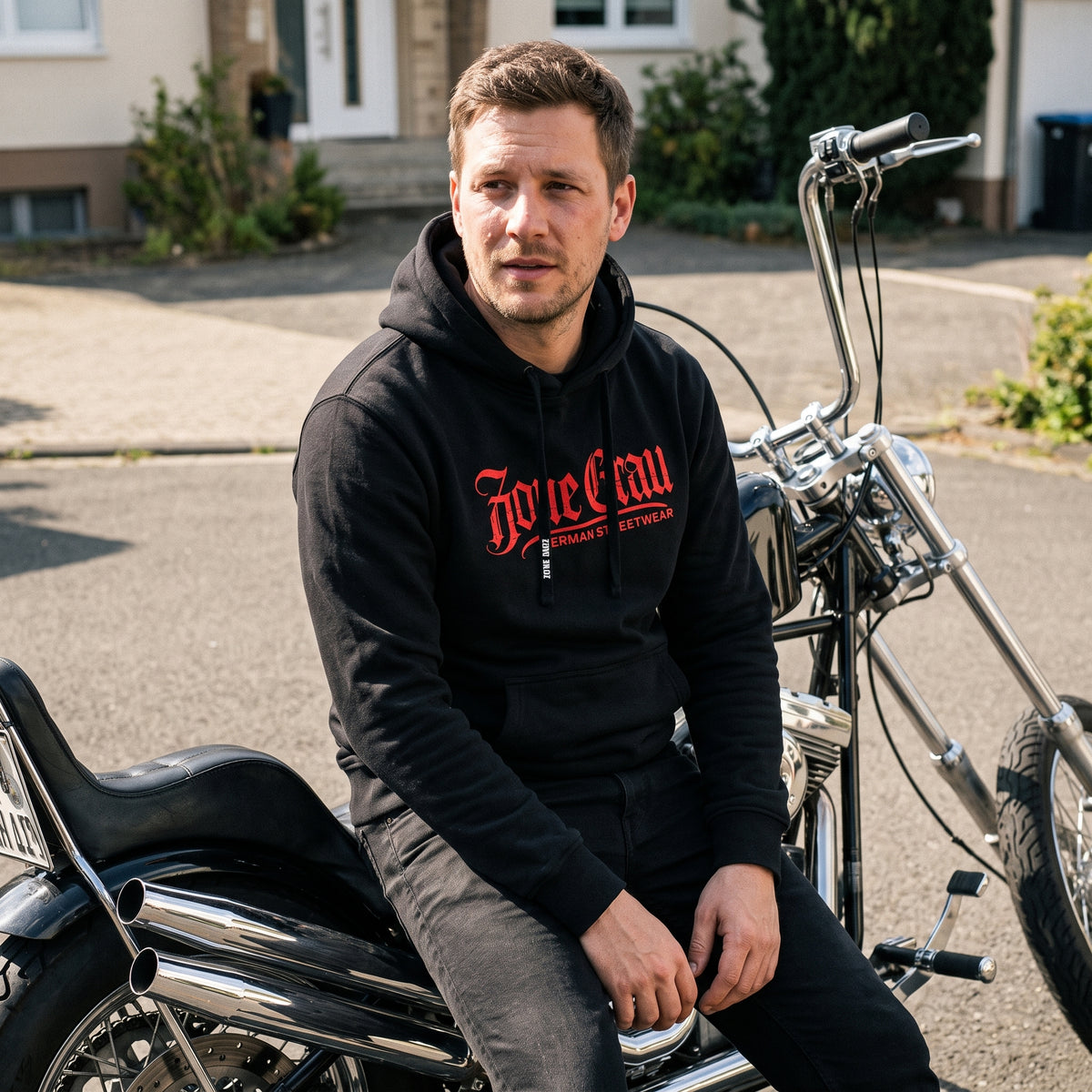 ZONE GRAU – Hoodie „Tradition & Ambition“